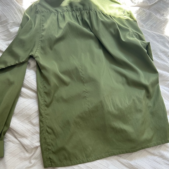 Vintage Green button up - Picture 14 of 14